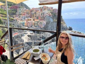 Pesto experience at Nessun Dorma, Manarola, Cinque Terre, Italy