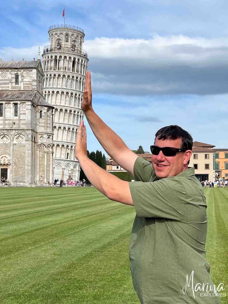 Hold up tower at Pisa, Italy